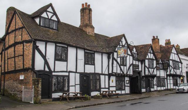 Re-living the Good Old Days in Old Amersham