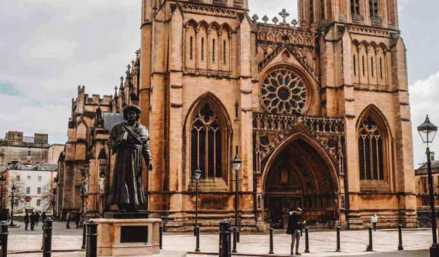 15 Ways to Spend a Weekend in Bristol