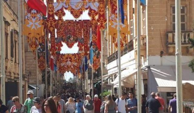 Top Bars in Valletta, Malta