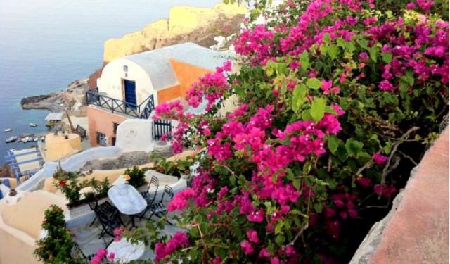 Why We Love Santorini Greece