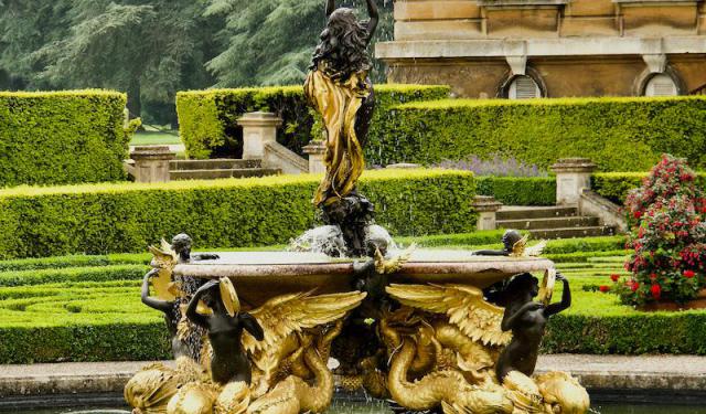 Blenheim Palace - A Place for All Seasons