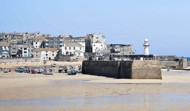 Visit St Ives, Cornwall: Best Things to See and Do