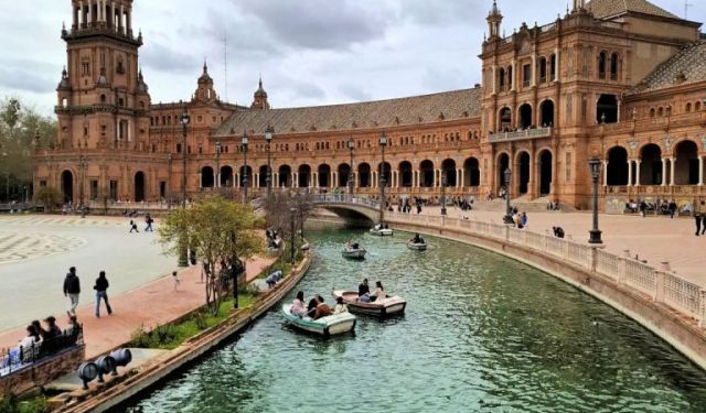 Unveiling Seville! The Best Hidden Gems and Local Experience