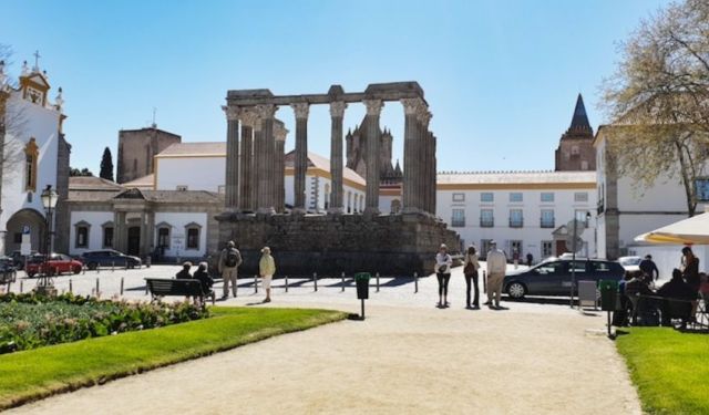 7 Highlights of Evora