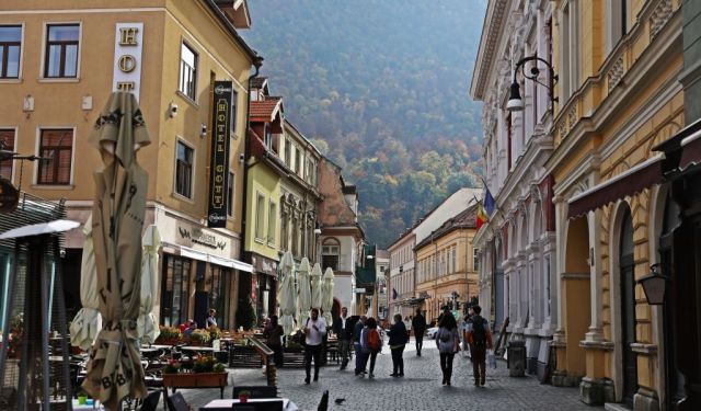Explore Brasov’s Old Town