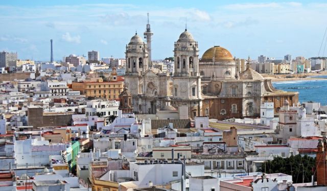 What to See in Beautiful Cadiz