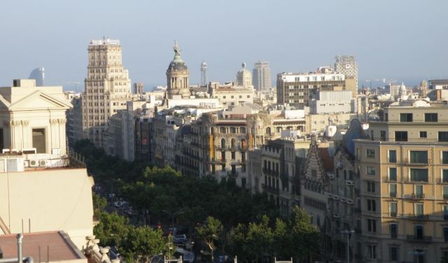 How to Spend a Week in Bustling Barcelona