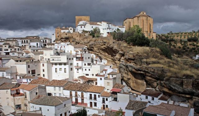 Best Day Trips from Ronda: Setenil de las Bodegas and Olvera