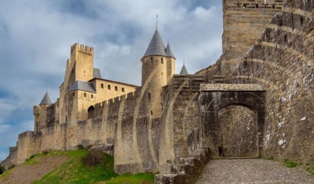 Travel Guide to Carcassonne: Explore the Citadel