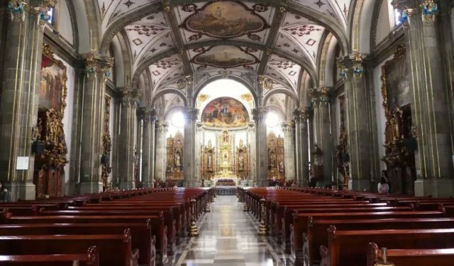 A Stroll Around Villa Coyoacan