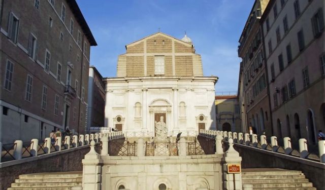A Walk around Ancona’s Picturesque Old Town