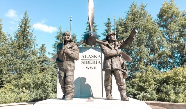 How to Spend a Day at the Chena River Walk in Fairbanks