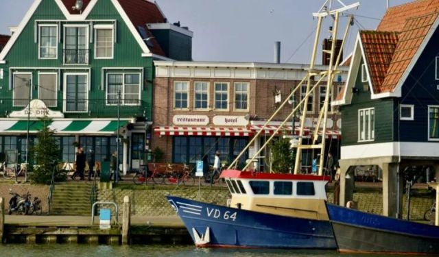 Volendam Day Trip from Amsterdam: A Comfortable Guide