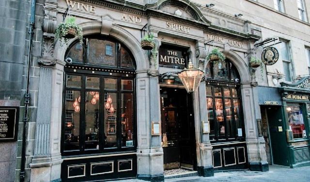 Oldest Pubs in Edinburgh