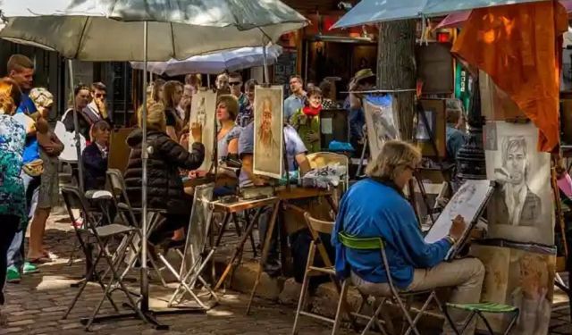 Ten Best Films Set in Paris