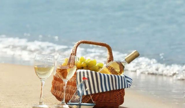 18 Romantic Things to Do in Long Beach