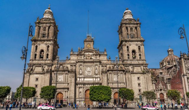 The Zocalo: Mexico City’s Historic Center (In Pictures)