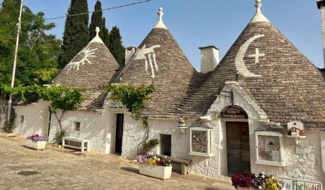 Visiting Alberobello, Puglia’s Trulli Town