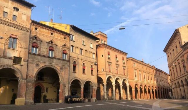 How to Spend One Full Day in Bologna