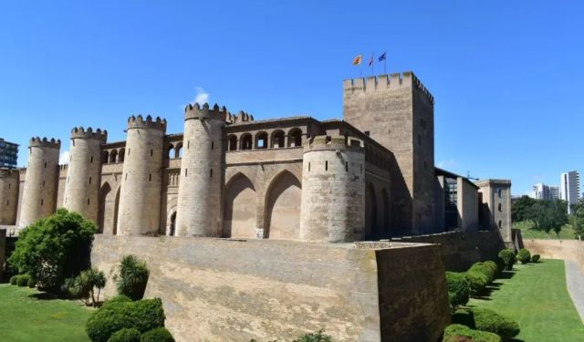 Zaragoza Travel Guide: Top 10 Things to Do, Hidden Gems