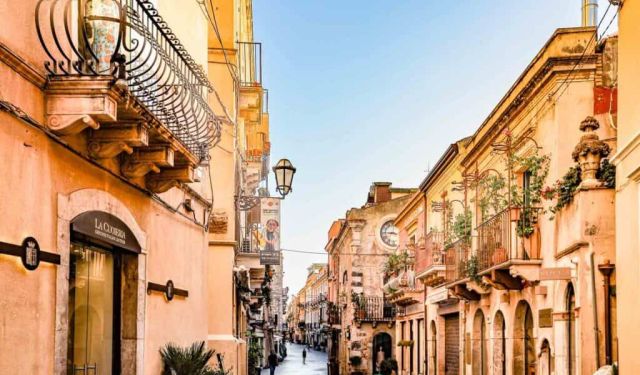 Beautiful Things to Do in Taormina, Sicily Right Now