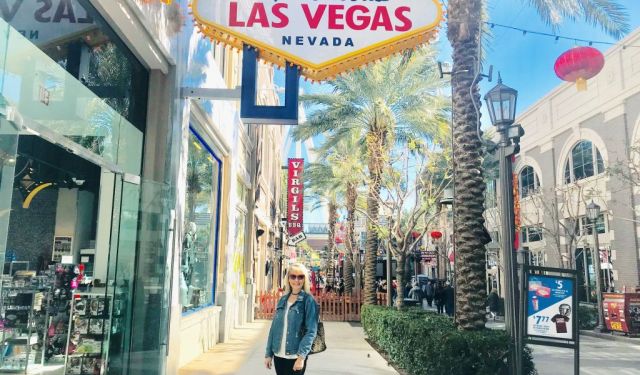 Where Are the Best Places to Go Shopping in Las Vegas?