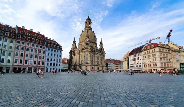 Explore Beautiful Dresden: Germany’s Jewel Box