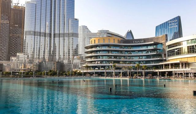 Discover Dubai: A Travel Guide to Iconic Landmarks
