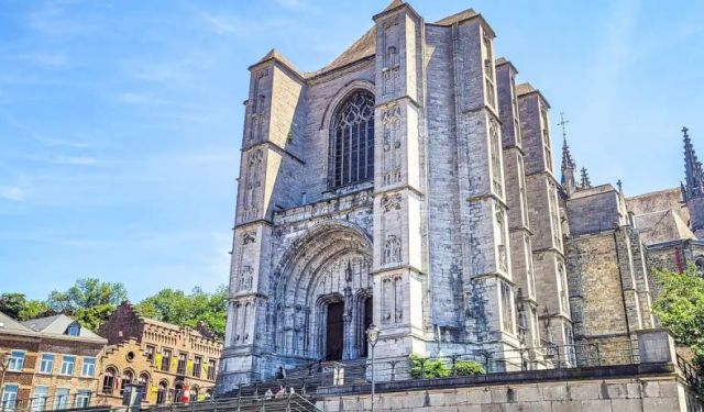 A Perfect Day Trip to Bergen (Mons) in Belgium: What to See