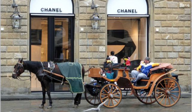 A Short Walk Between Two Florentine Piazzas