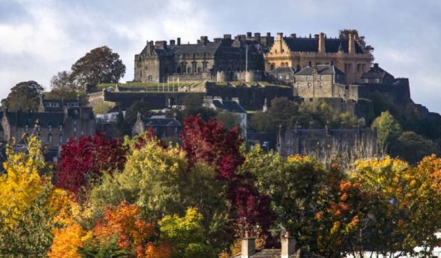 A Pocket Guide to Stirling, Scotland / Stirling