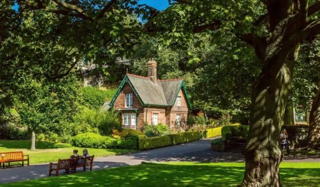 11 Beautiful Hidden Gems in Edinburgh