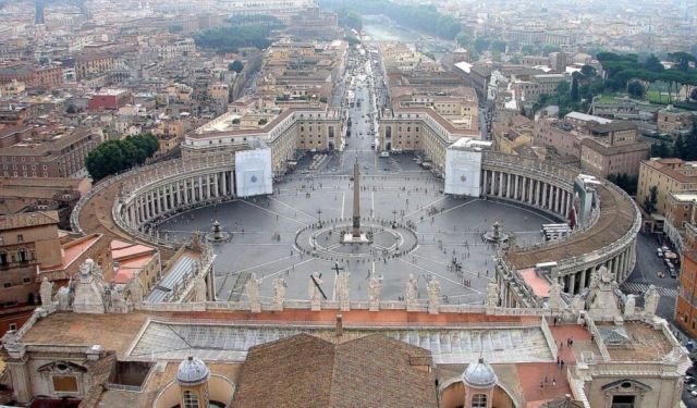 Exploring the Art and Architecture of Vatican City: A Guide