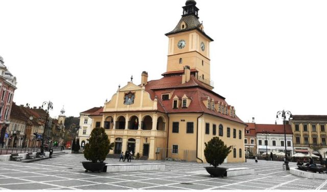 Brasov: Best Attractions, Hidden Gems & Day Trips