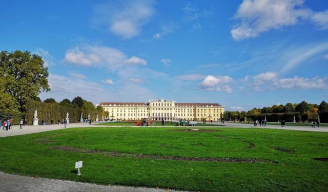 Vienna: Best Attractions, Hidden Gems & More