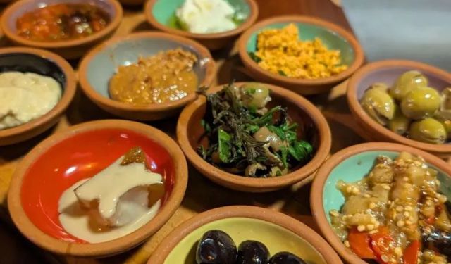 Eat & Drink in Istanbul: Essential Turkish Bites & Sips