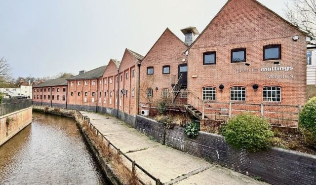 Getting to Know Farnham