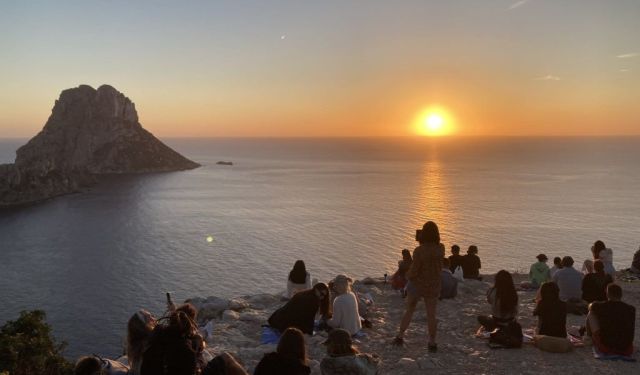 Ibiza Beyond the Clubs: Calas, Es Vedra & Sunsets