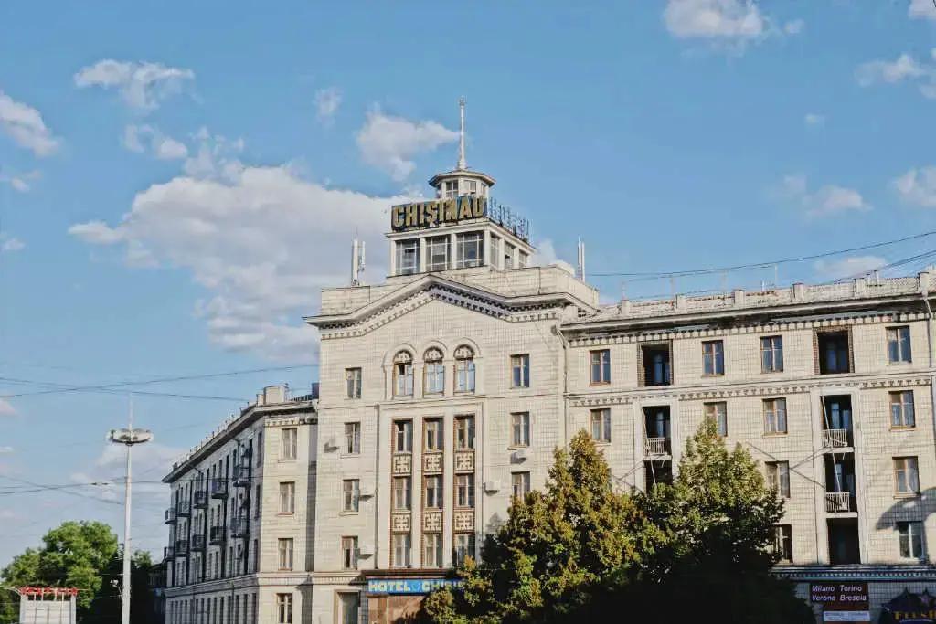 Moldova, Chisinau Guide (B): Moldova Travel Guide. Things to See and Do!