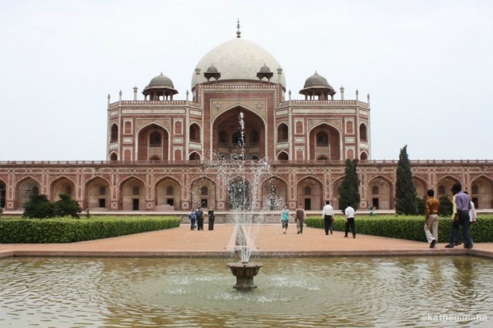 Guide to Delhi: Sightseeing, Shopping and Accommodation, Delhi, India (B)