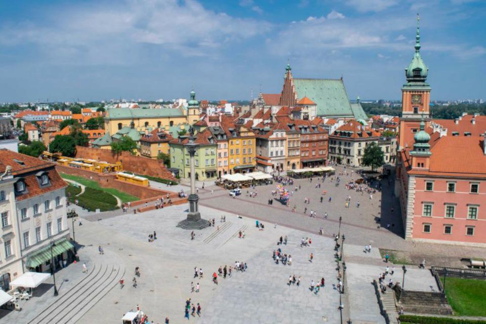 The Best Cafes in Warsaw for Digital Nomads, Warsaw, Poland (B)