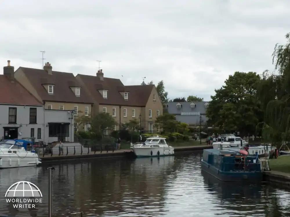 How to Spend a Day in Ely, Cambridgeshire, Ely, England (B)