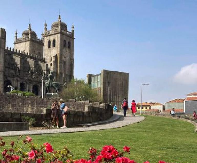 Discover the Tasty Delights and Sights of Porto in 48 hours, Porto