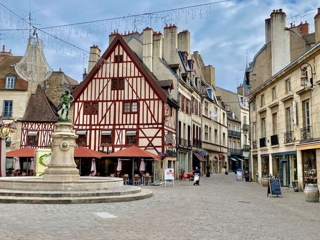 Discover Delectable Dijon in 1 Day, Dijon, France