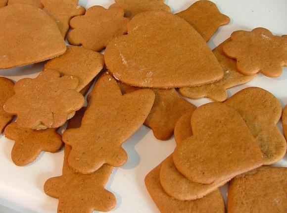 Piparkakku (Gingerbread Cookies)
