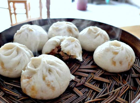Steamed Bun ( Baozi, 包子)