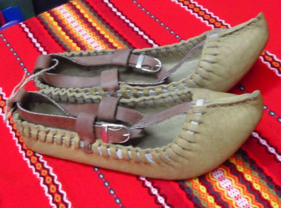 Tsarvuli or Opintsi Shoes