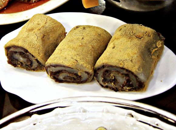 'Rolling Donkey' (Lu Da Gun)