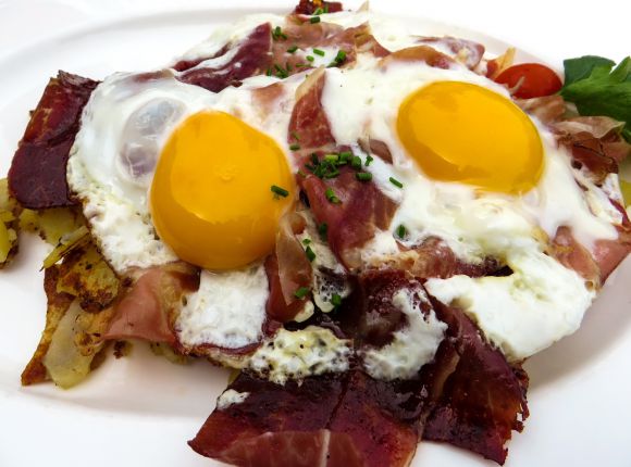 Madrid Style Fried eggs