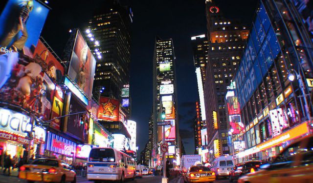 Diamond District and Fashion Avenue Walk